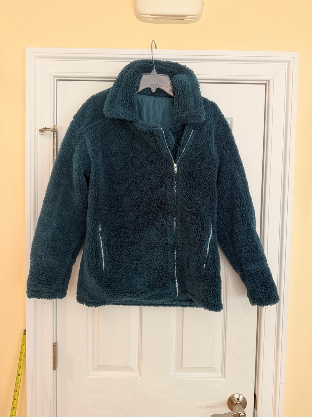 Ladies Size Small Plush Sherpa Jacket in Deep Teal GUC